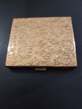 Ancien Poudrier en Métal