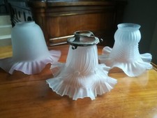 Ancienne tulipe/globe X 3  en verre opalescent pour appliques ou lustre