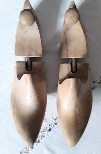 Anciens embauchoirs bois - anciens,