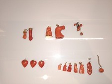 11 pendentif en corail naturel et or 18k