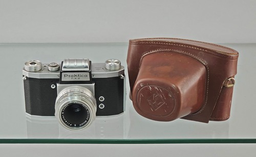 Praktica avec objectif - 2,