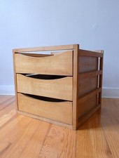 CUBE TROIS TIROIRS EN BOIS