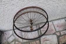 paire de roues à restaurer