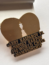 Broche Brooch Pin Garry Kasparov Anatoly Karpov 1990 World Chess Championship