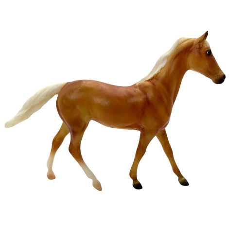 Breyer horse 932 thoroughbred - breyer,