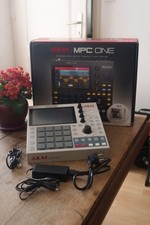 AKAI MPC ONE Retro Edition