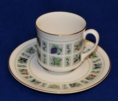 Vintage royal doulton - royal,