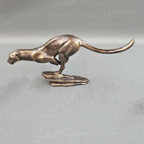 Sculpture fonte puma 3 kg - en,
