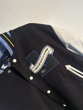 Veste Lacoste Taille M Édition limitée Prix de vente initial 800€ Neuve