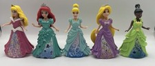 Lot 5 Figurines DISNEY magic