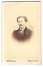 Photo Darnay, Poitiers, R. Magenta, Portrait de junger Herr in winterlicher Kle 