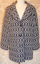 Manteau bleu et blanc neuf