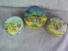 TROIS BOÎTES DE CONFISERIES
