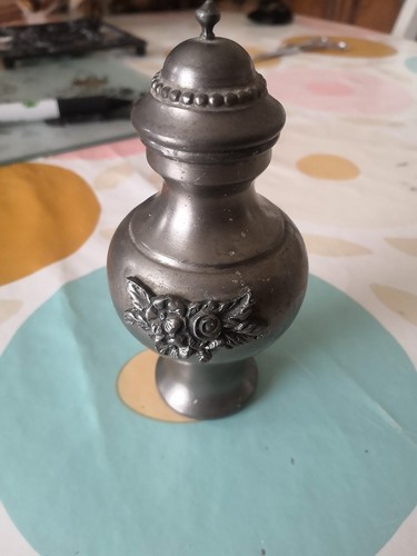 Petit pot etain - pot, en