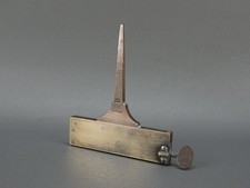 Composteur de relieur Adam à Paris n° 61  outil ancien reliure bookbinding