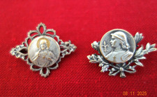 DEUC BROCHES BIJOUX ANCIENS JEANNE D'ARC ET JESUS RELIGION MISSEL CHAPELET IMAGE