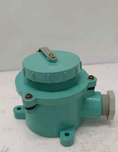 Receptacle 4 broches - w.t.receptacle,