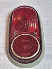 1 FEU ARRIERE  pour  " RENAULT  ESTAFETTE   "