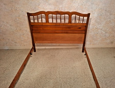 Lit double en merisier pour