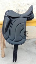 Selle dressage en cuir
