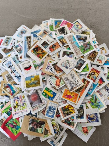 Lot kilo timbres - lot, 1
