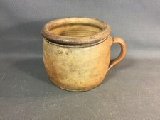 Ancien pot à graisse en terre