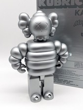KAWS X Mad Hectic Kubrick 400%
