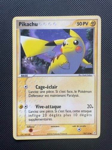 Carte pokémon pikachu - pokémon,