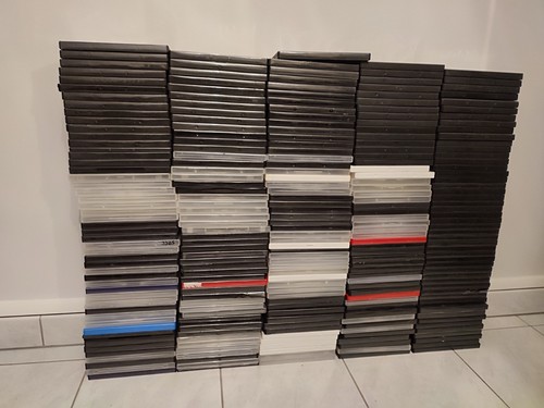 Lot x50 boitiers dvd - ,