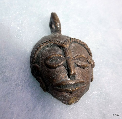 Pendentif ancien bronze - ancien, a