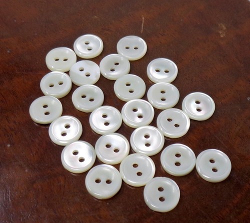 Lot boutons anciens en - boutons,