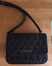 Sac à bandoulière matelassé GUESS noir pour femme