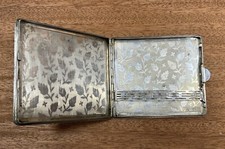 Magnifique Étui À Cigarettes En Argent