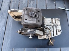 stihl 08/s tronçonneuse piece d'origine bas moteur /piston cylindre    bon etat