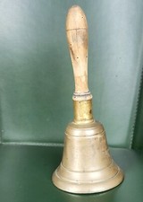 Ancienne cloche à main