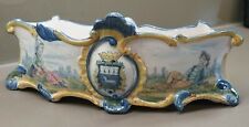 Jardinière faïence de HENRIOT ,HR Quimper décor façon Porquier scène Bretonne ,
