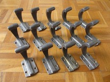 TRES JOLI LOT DE 14 PATERES ANCIENNES PORTE MANTEAU ECOLE DES ANNEES 60   #