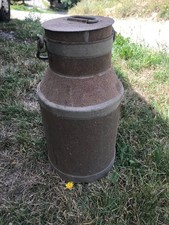 ancien bidon a lait en métal