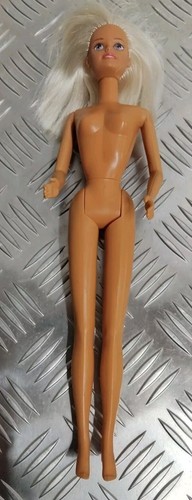 Ancienne poupée barbie - ancienne,