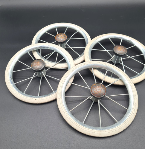 Roue ancienne poussette - ancienne, de