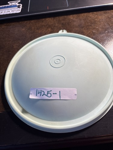 Tupperware 1425