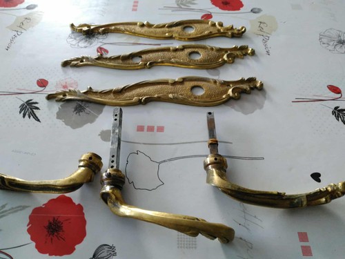 Rare anciennes poignées de - 3,
