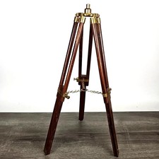 Ancien pied d'éclairage