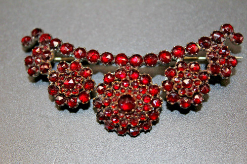Belle broche ancienne - ancienne, en