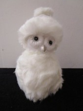 STATUETTE DE CHOUETTE  FIGURINE D'OISEAU AVEC BONNET ET FOURRURE