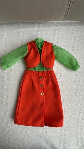 Très rare tenue - rare,