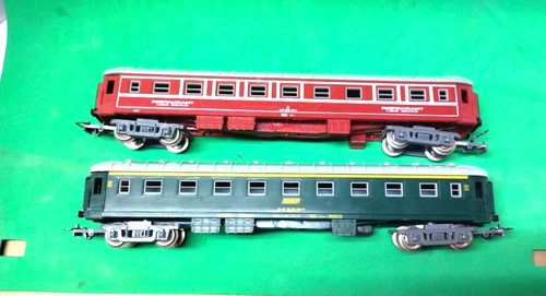 Deux wagons voyageurs jouef - wagons,