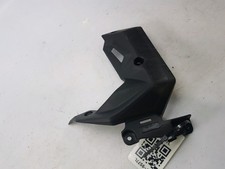 Ecope gauche de radiateur -