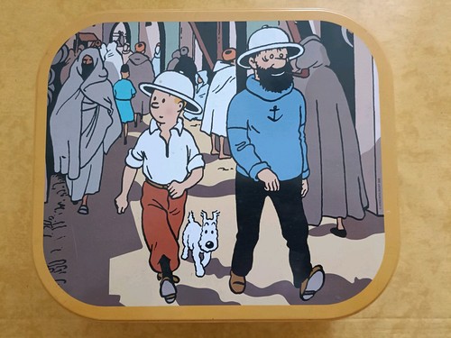 Boîte métal tintin - !,