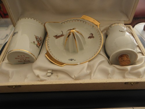 Service porcelaine presse - ,